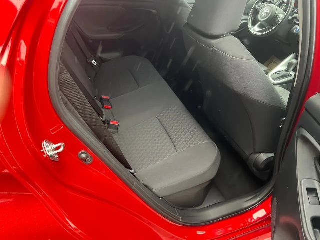 Toyota Yaris Hatchback Hybride Team D