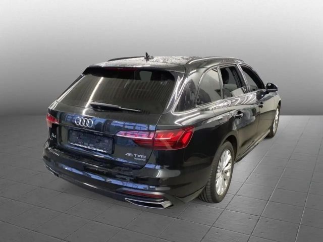 Audi A4 45 TFSI Quattro S-Tronic
