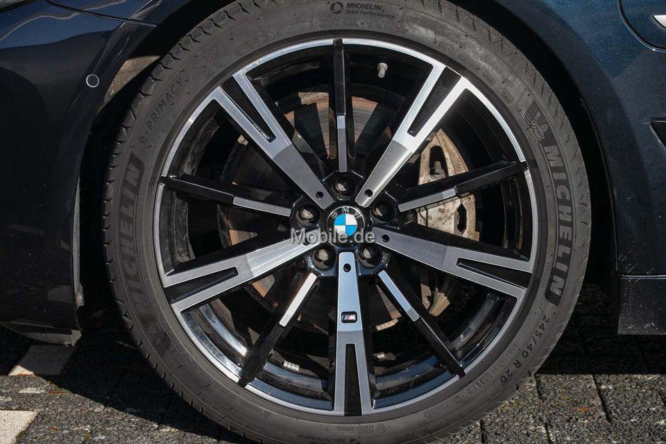 BMW 545 545e M-Sport Sedan xDrive