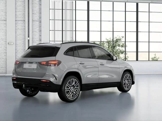 Mercedes-Benz GLA 180 AMG Line