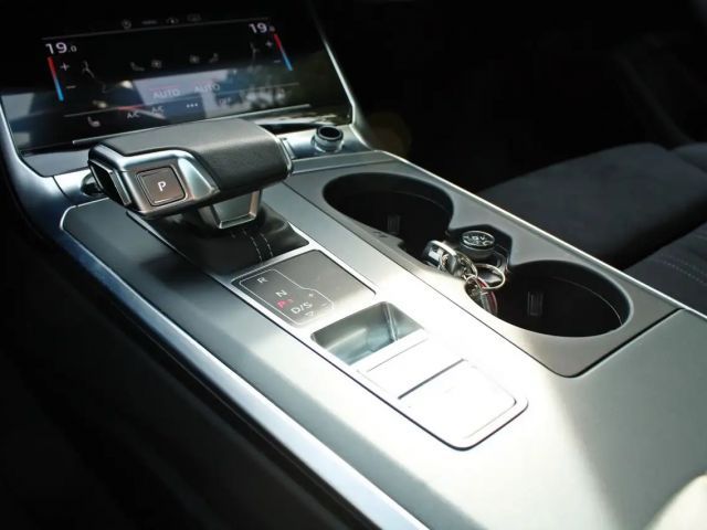 Audi A6 35 TDI Avant S-Tronic