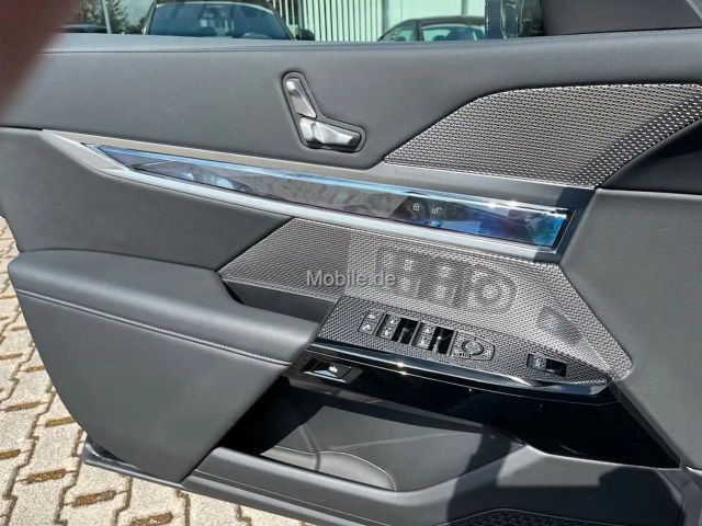 BMW 740 740d M-Sport Sedan xDrive