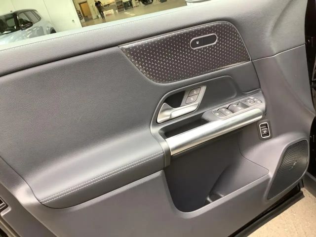 Mercedes-Benz GLA 220 4MATIC