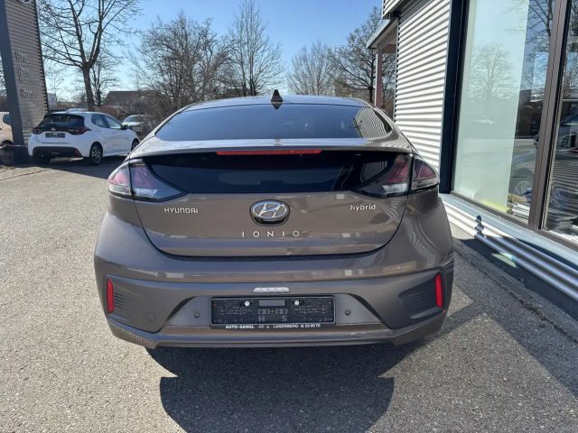 Hyundai Ioniq Hybrid Premium