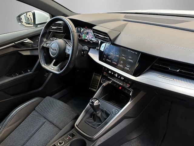 Audi A3 35 TFSI S-Line Sportback