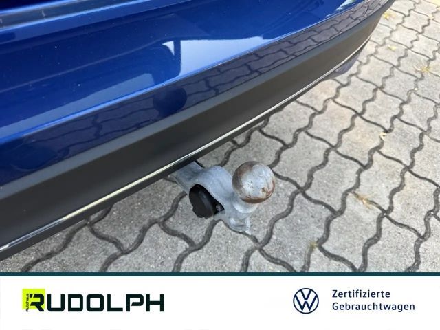 Volkswagen Passat 1.5 eTSI Business DSG