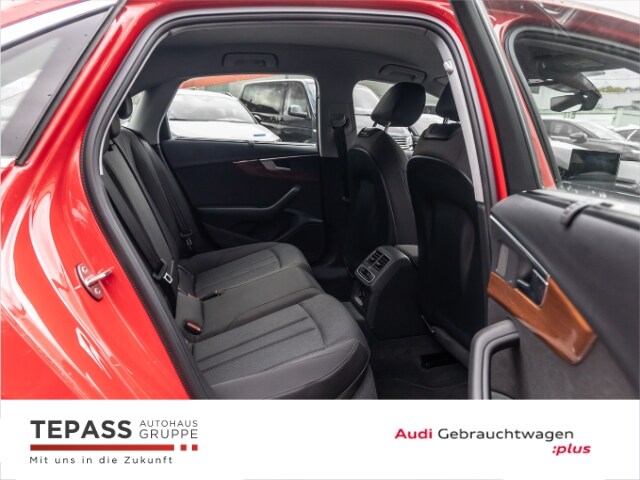 Audi A4 40 TFSI S-Tronic Sedan