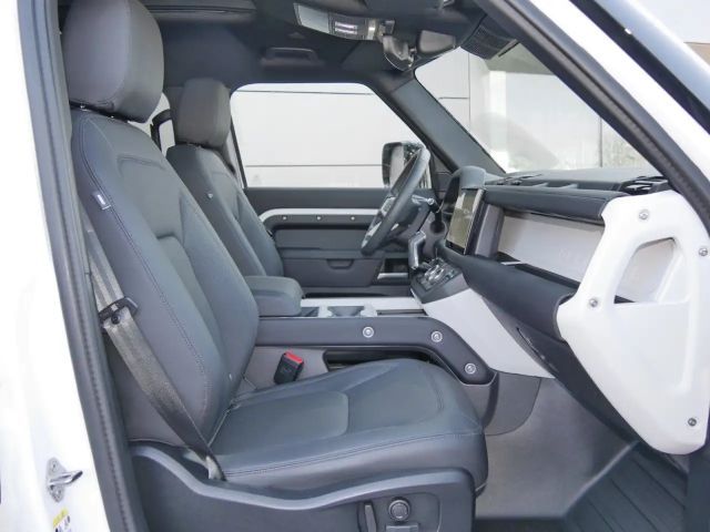 Land Rover Defender 110 Dynamic