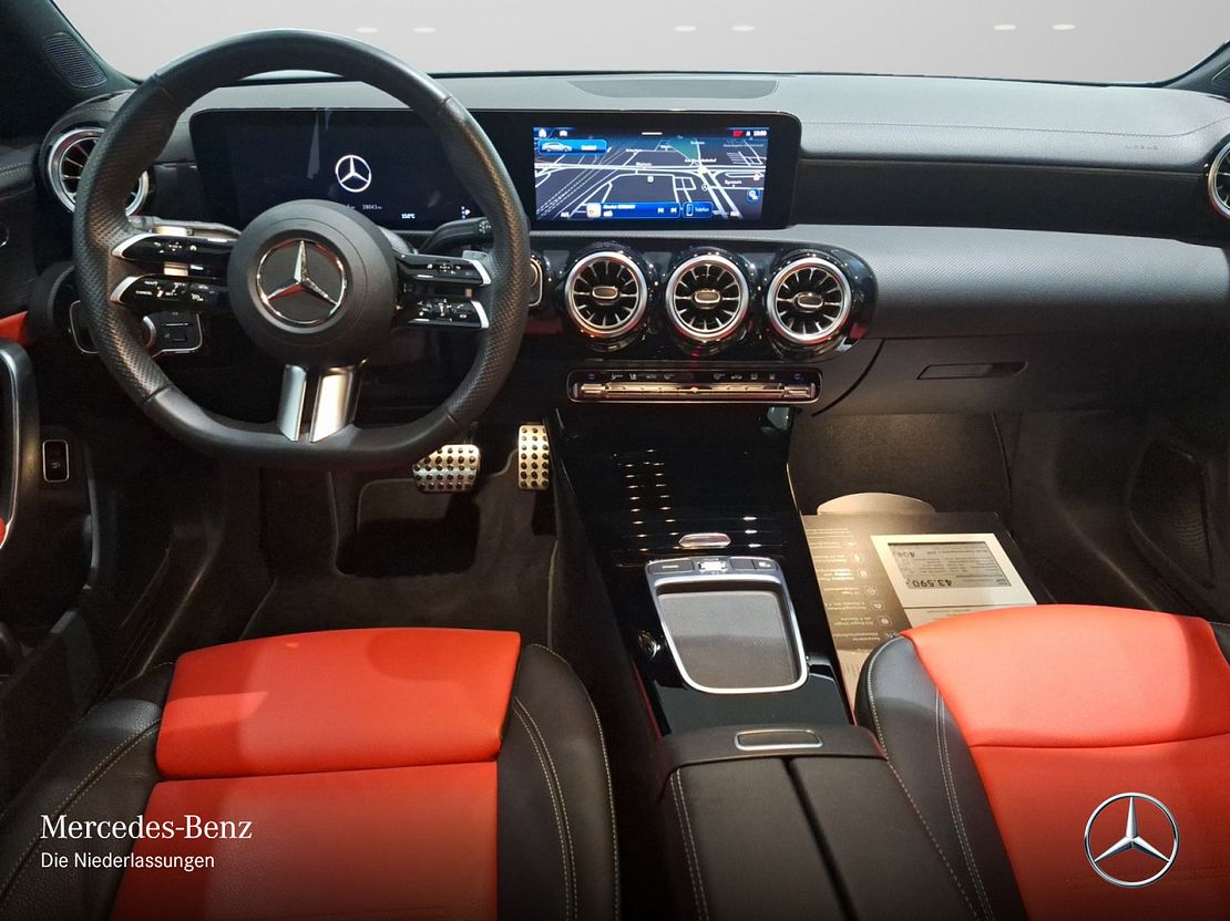 Mercedes-Benz CLA 200 AMG Line Shooting Brake