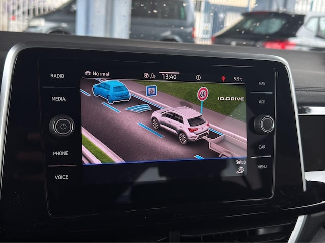 Volkswagen T-Roc 1.5 TSI DSG Plus R-Line