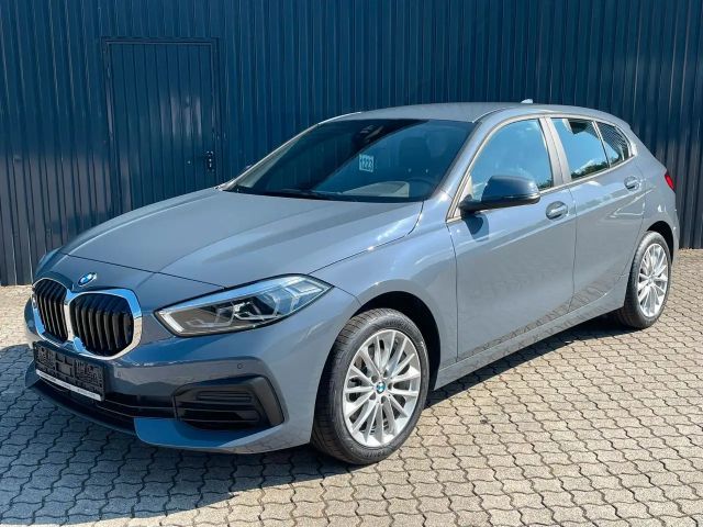 BMW 116 116i 5-deurs Sedan