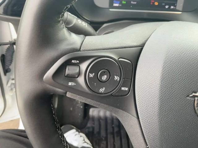 Opel Corsa F e LED+SHZ+Fernlichtass.+Kam.+PDC