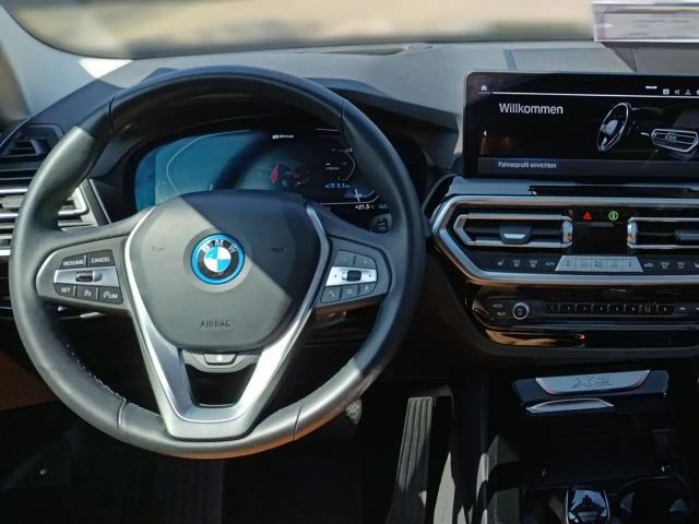 BMW X3 xDrive30e