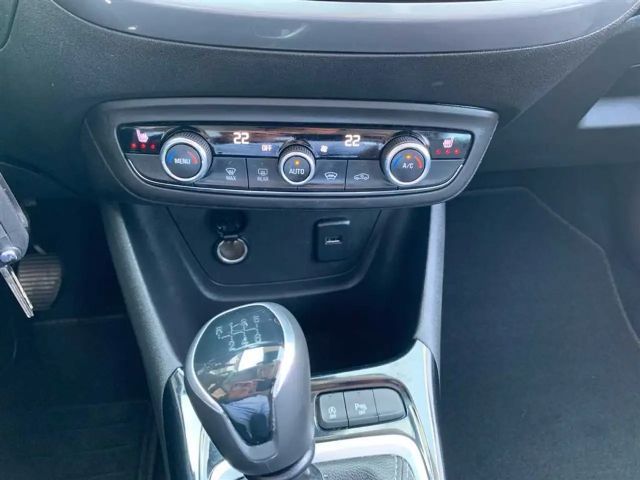 Opel Crossland X Elegance