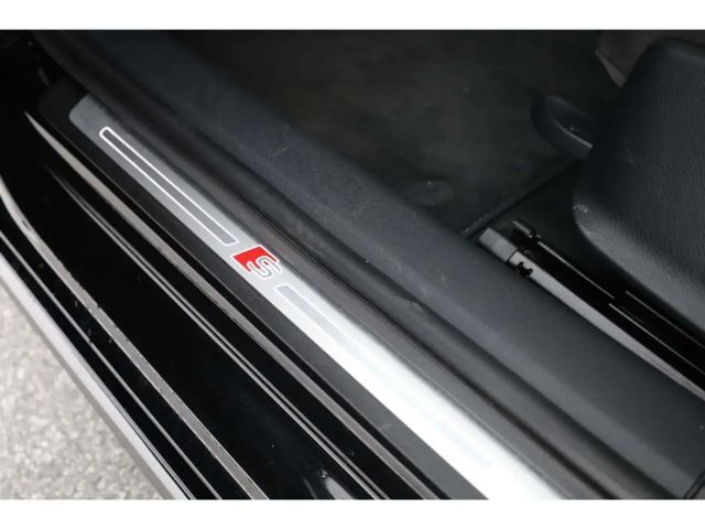 Audi A4 40 TFSI Avant Competition S-Line