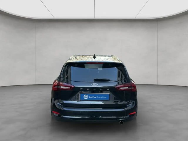Ford Focus Titanium Wagon