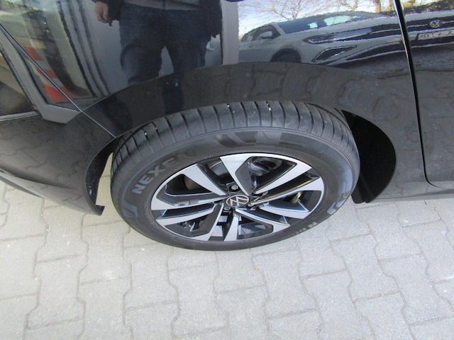 Volkswagen Golf 1.0 TSI