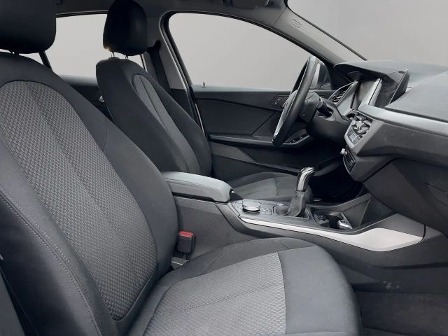 BMW 118 118i Sedan