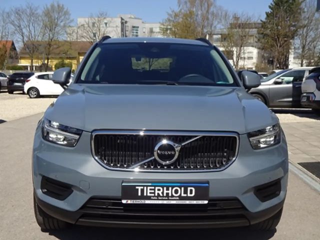 Volvo XC40 Core Momentum T3