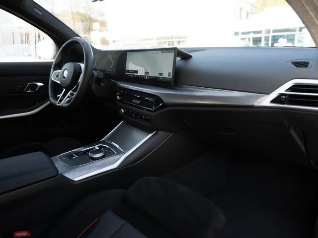 BMW 330 330i M-Sport Touring xDrive