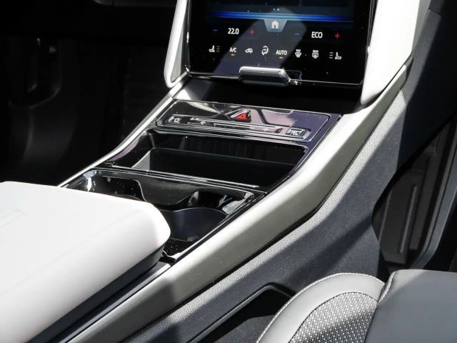 Ford Explorer Extended range