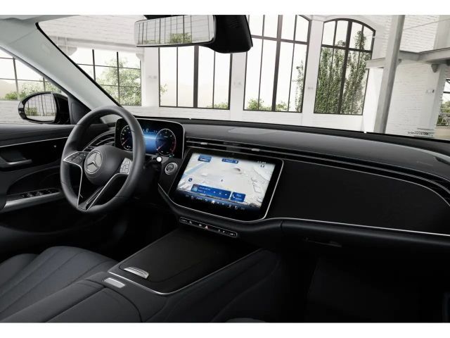 Mercedes-Benz E 220 AVANTGARDE E 220 d Estate