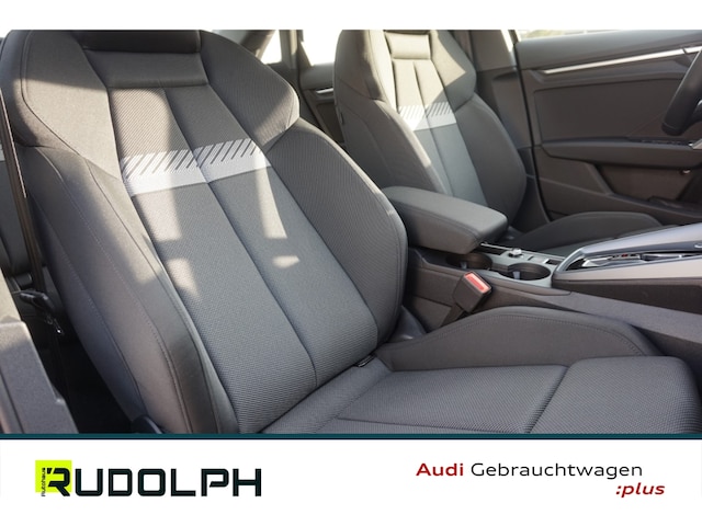 Audi A3 35 TFSI S-Tronic Sedan