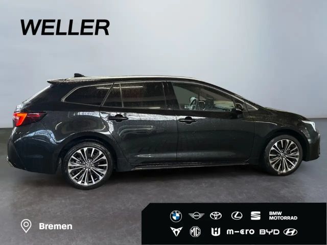 Toyota Corolla Hybride Team D