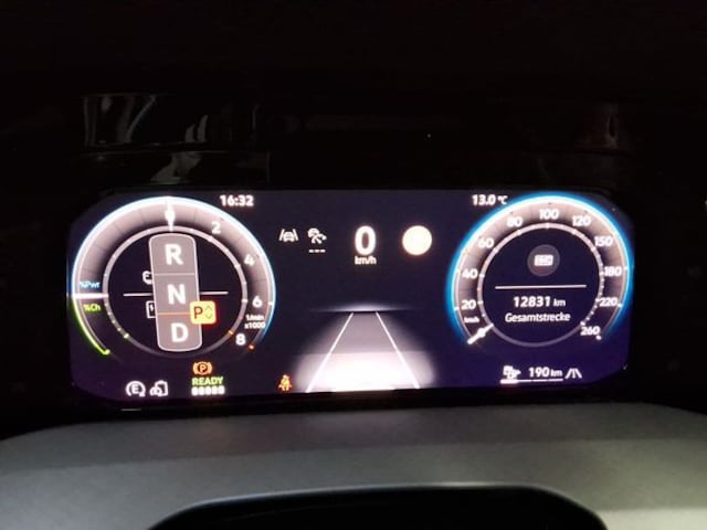 Volkswagen Golf Life eHybrid