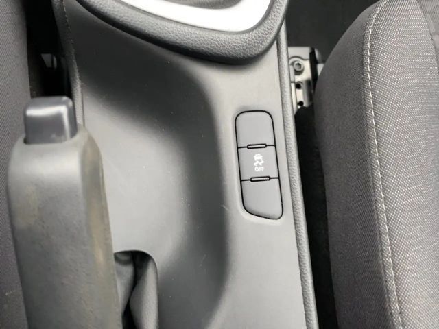 Toyota Yaris 1.0 VVT-i Comfort Hatchback