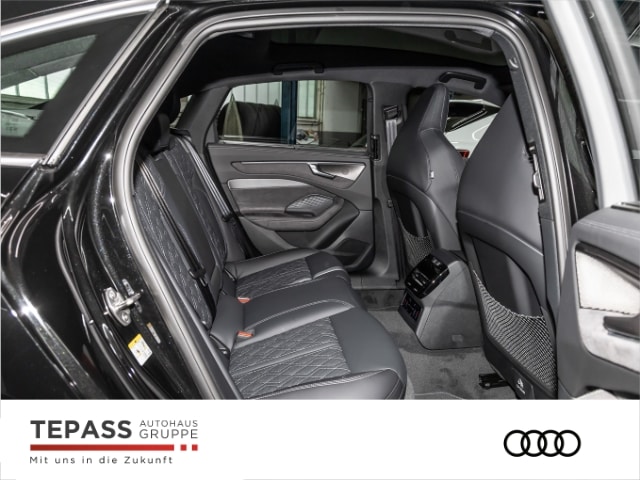 Audi A6 Quattro S-Tronic Sedan