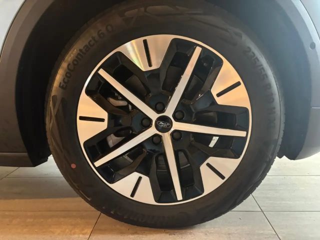 Ford Explorer Extended range