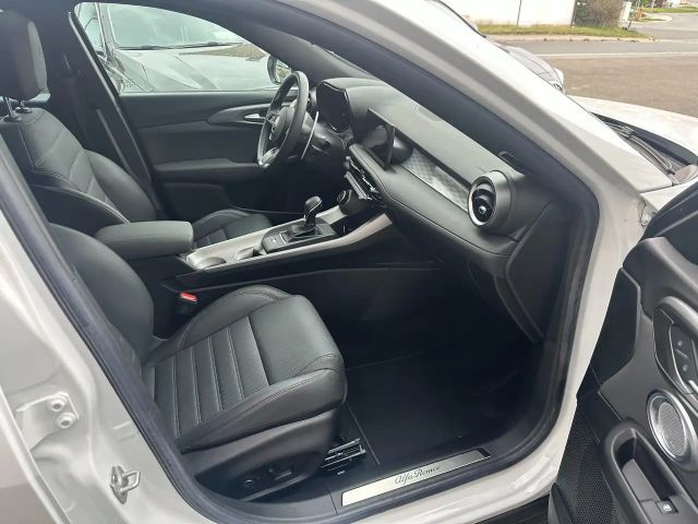 Alfa Romeo Tonale AWD Hybrid Veloce