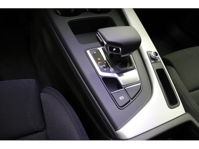 Audi A4 35 TFSI Avant S-Tronic