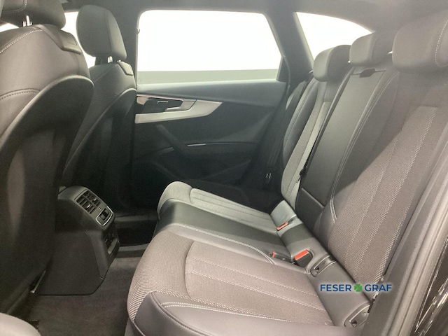 Audi A4 40 TFSI Avant S-Tronic