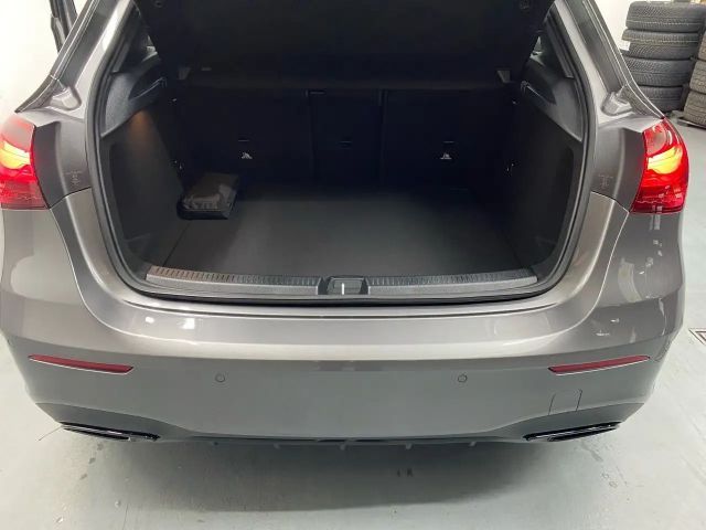 Mercedes-Benz A 200 AMG Line