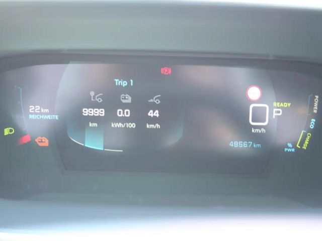 Peugeot E-2008 Allure Pack