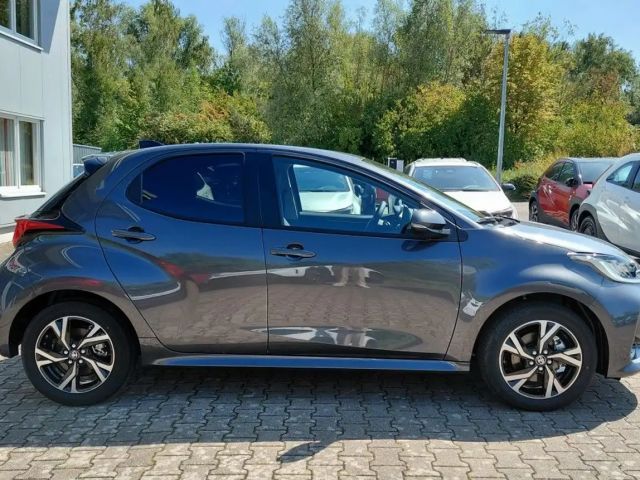 Toyota Yaris Hatchback Hybride VVT-i