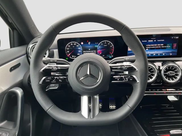 Mercedes-Benz A 200 AMG Line Hatchback