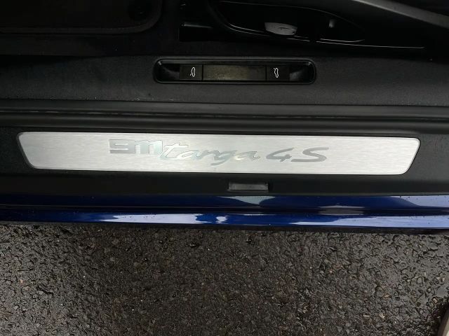 Porsche 992 4S Coupé Targa