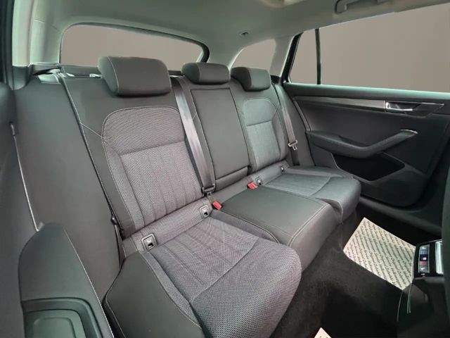 Skoda Superb 2.0 TDI Combi Style Style