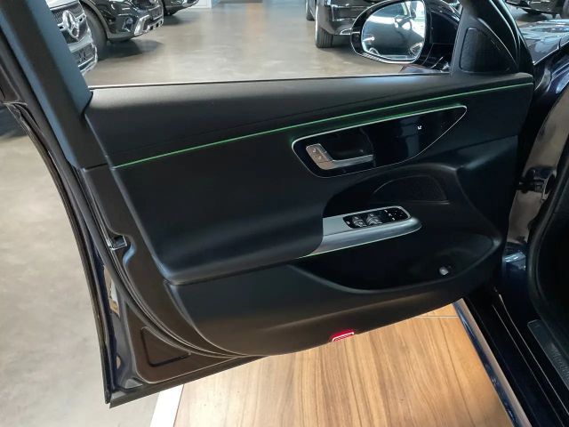 Mercedes-Benz E 220 AVANTGARDE E 220 d Estate