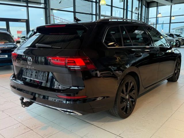 Volkswagen Golf 1.5 eTSI Style Variant