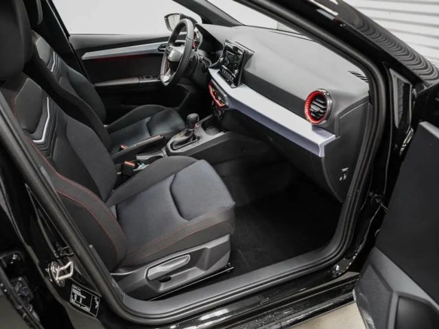 Seat Ibiza Connect DSG FR-lijn