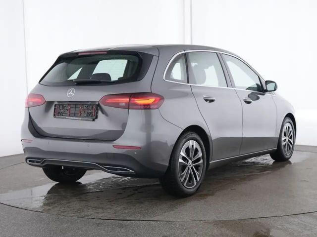 Mercedes-Benz B 180 Progressive Sedan