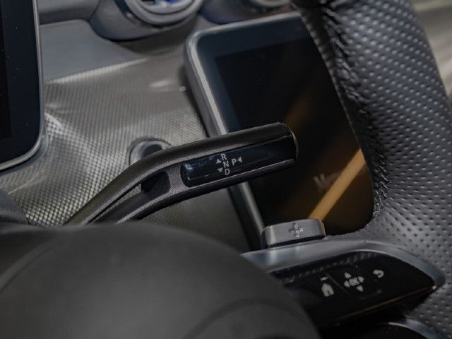 Mercedes-Benz C 200 AMG Line Sedan