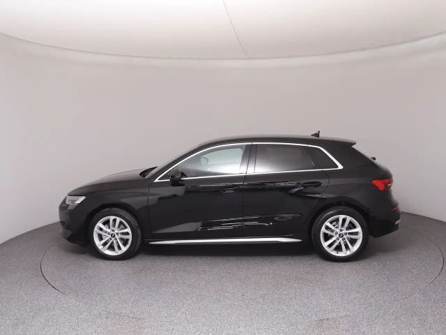 Audi A3 30 TFSI Sedan