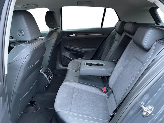 Volkswagen Golf Style