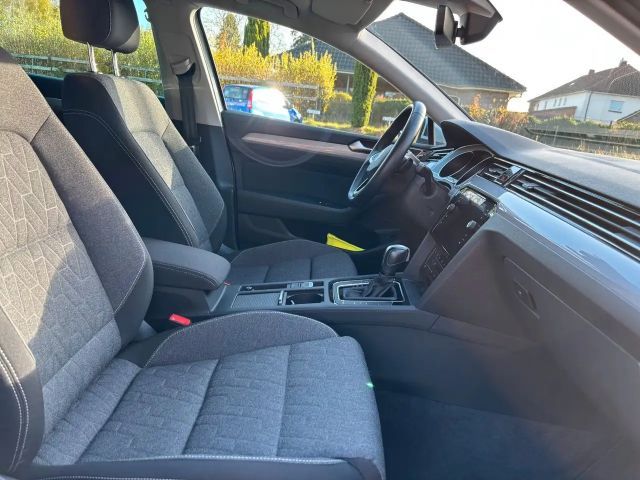 Volkswagen Passat 2.0 TDI Business DSG Variant