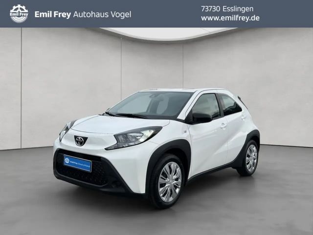 Toyota Aygo X 1.0 VVT-i Hatchback Play S-CVT